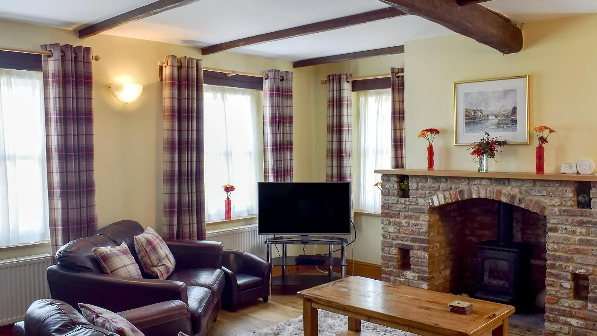 Captains Cottage - E3643 Γουίτμπι